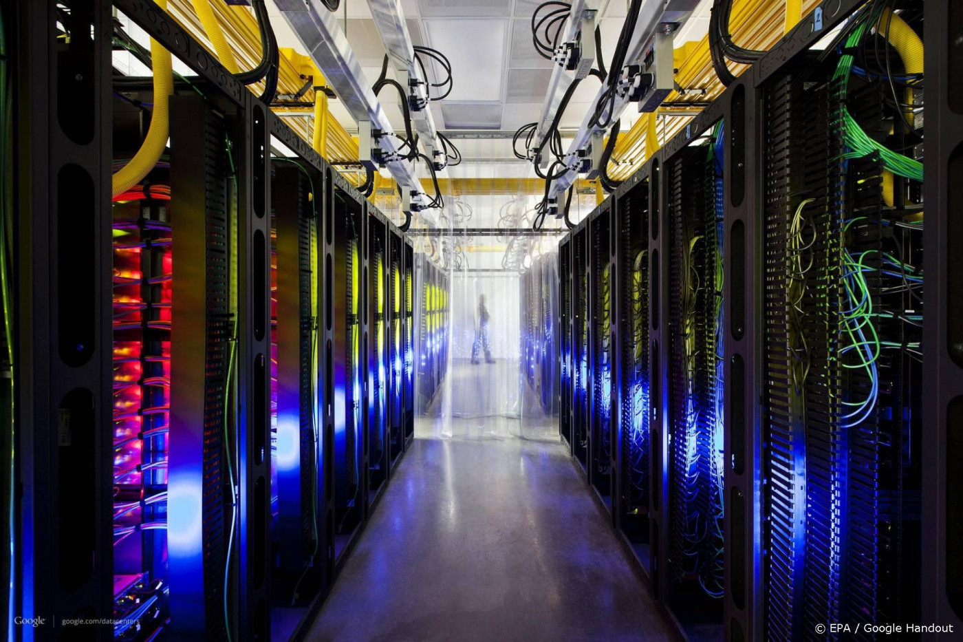 'Google gaat Israël en Saudi-Arabië verbinden met glasvezel'