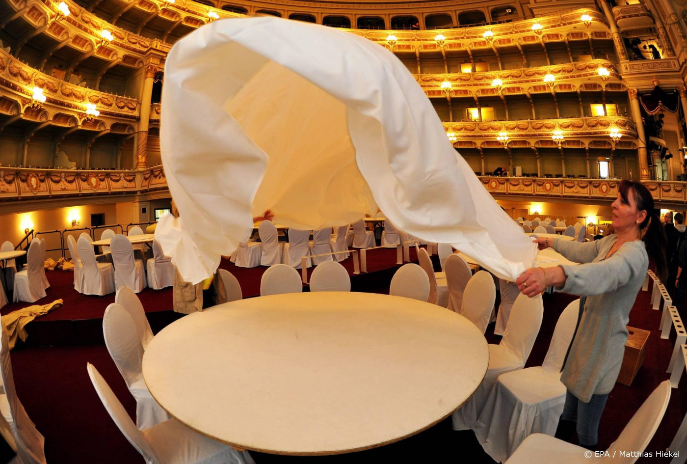 Slim tafelkleed voelt wat erop staat