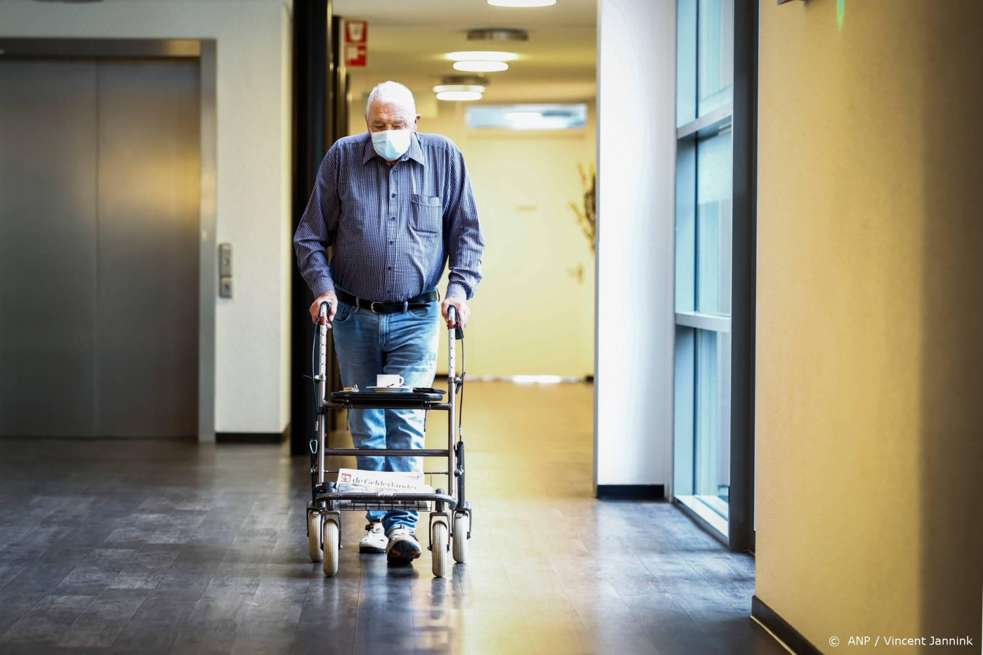 Slimme vloer voorkomt botbreuken bij vallende ouderen