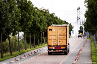 Sensoren in weg waarschuwen chauffeurs voor bandenspanning